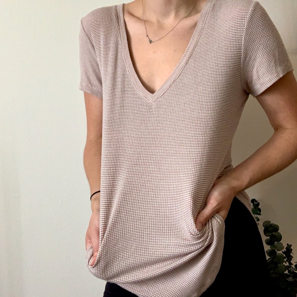 F21 Striped Basic V-neck